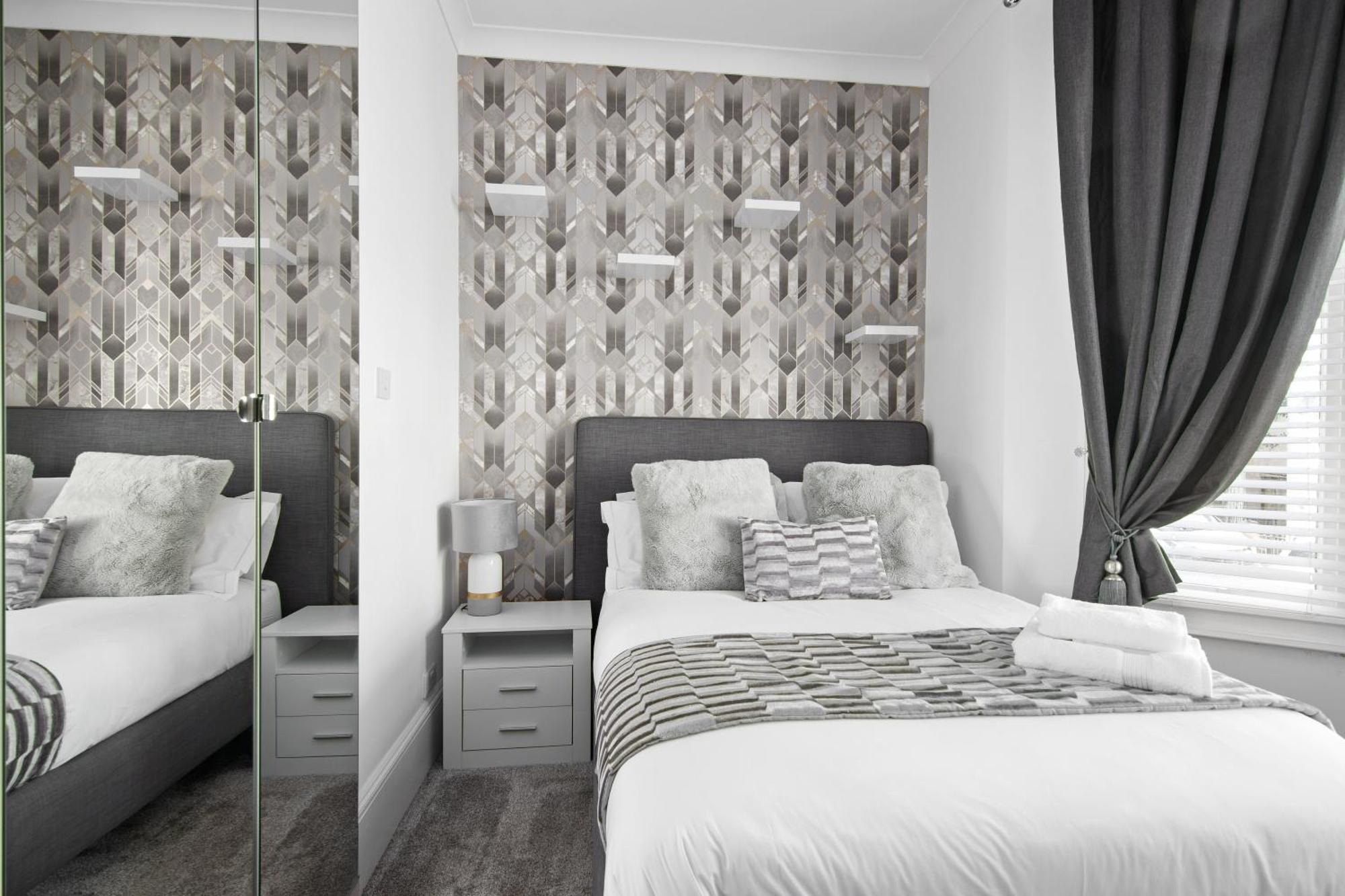 The Roost Group - Stylish Apartments เกรฟเซ็นด์ ห้อง รูปภาพ