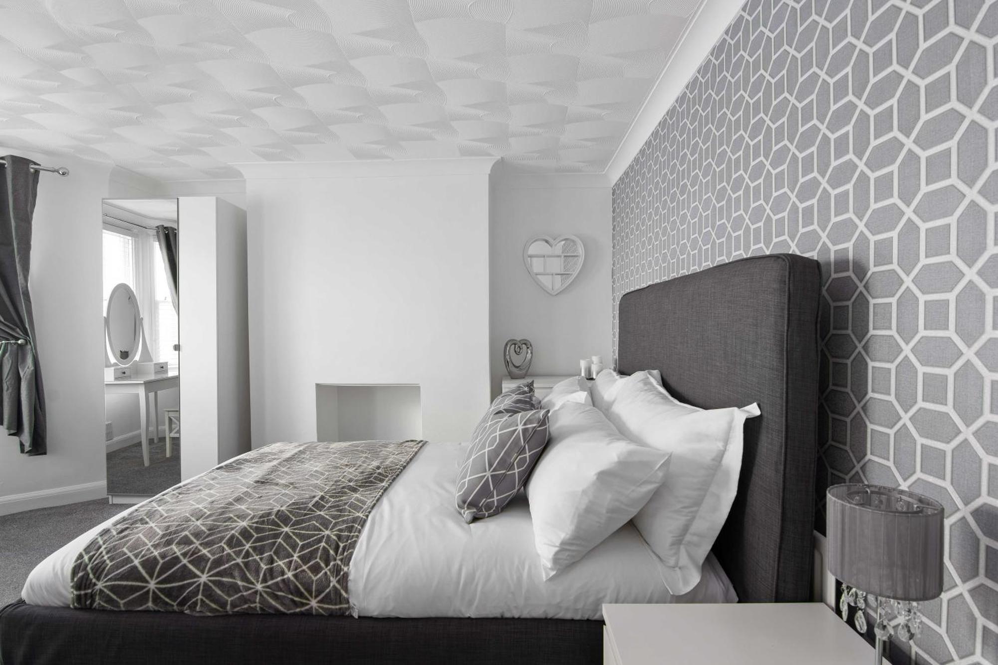 The Roost Group - Stylish Apartments เกรฟเซ็นด์ ห้อง รูปภาพ